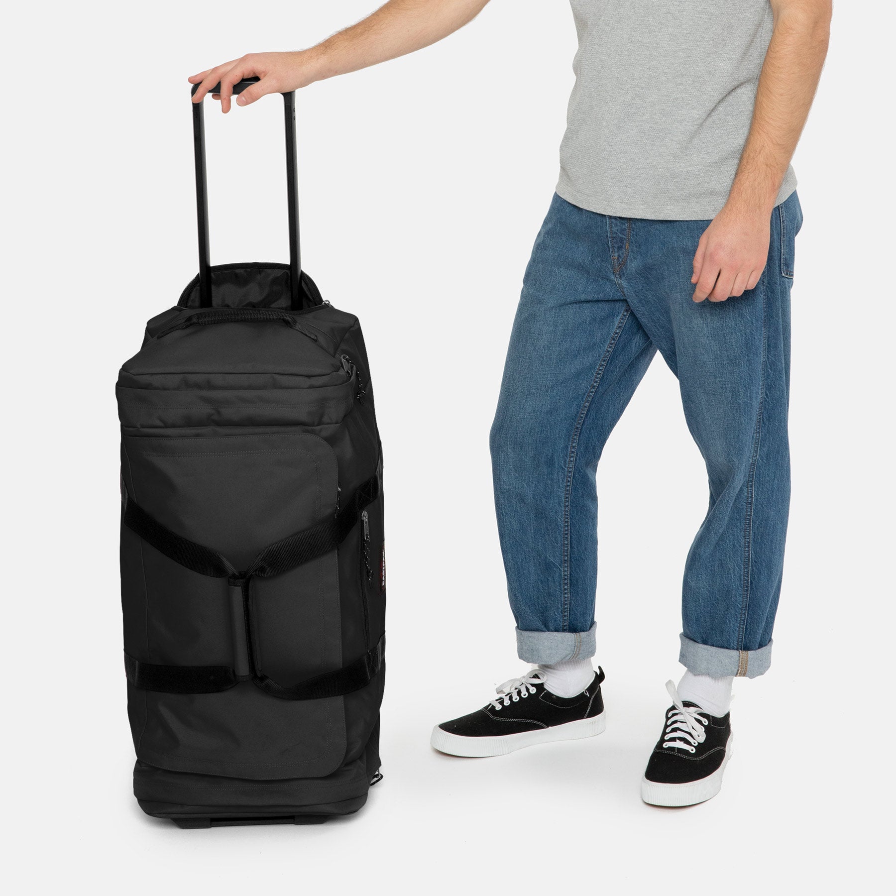 Leatherface M + Black | Wheeled Luggage | Eastpak
