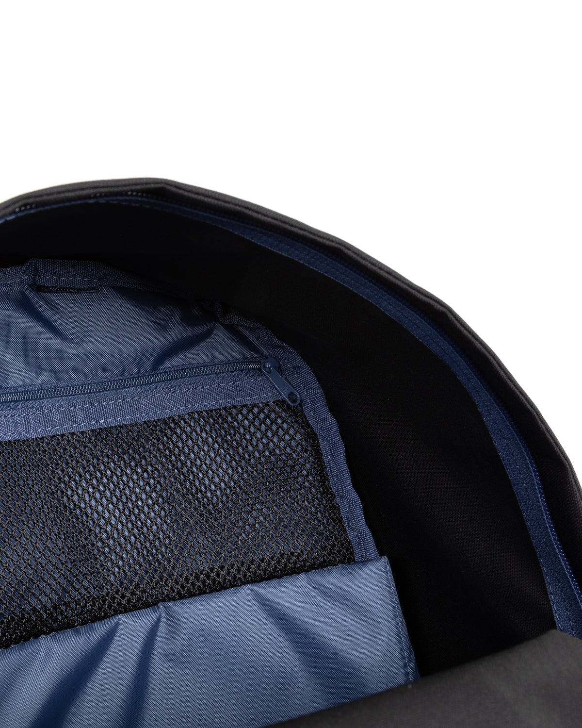 OUT OF OFFICE Kontrast Prep Black - 8