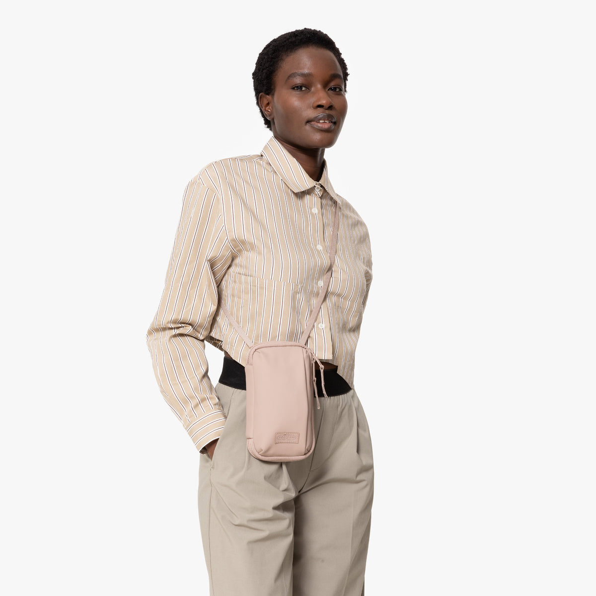 CNNCT F POUCH  - 2