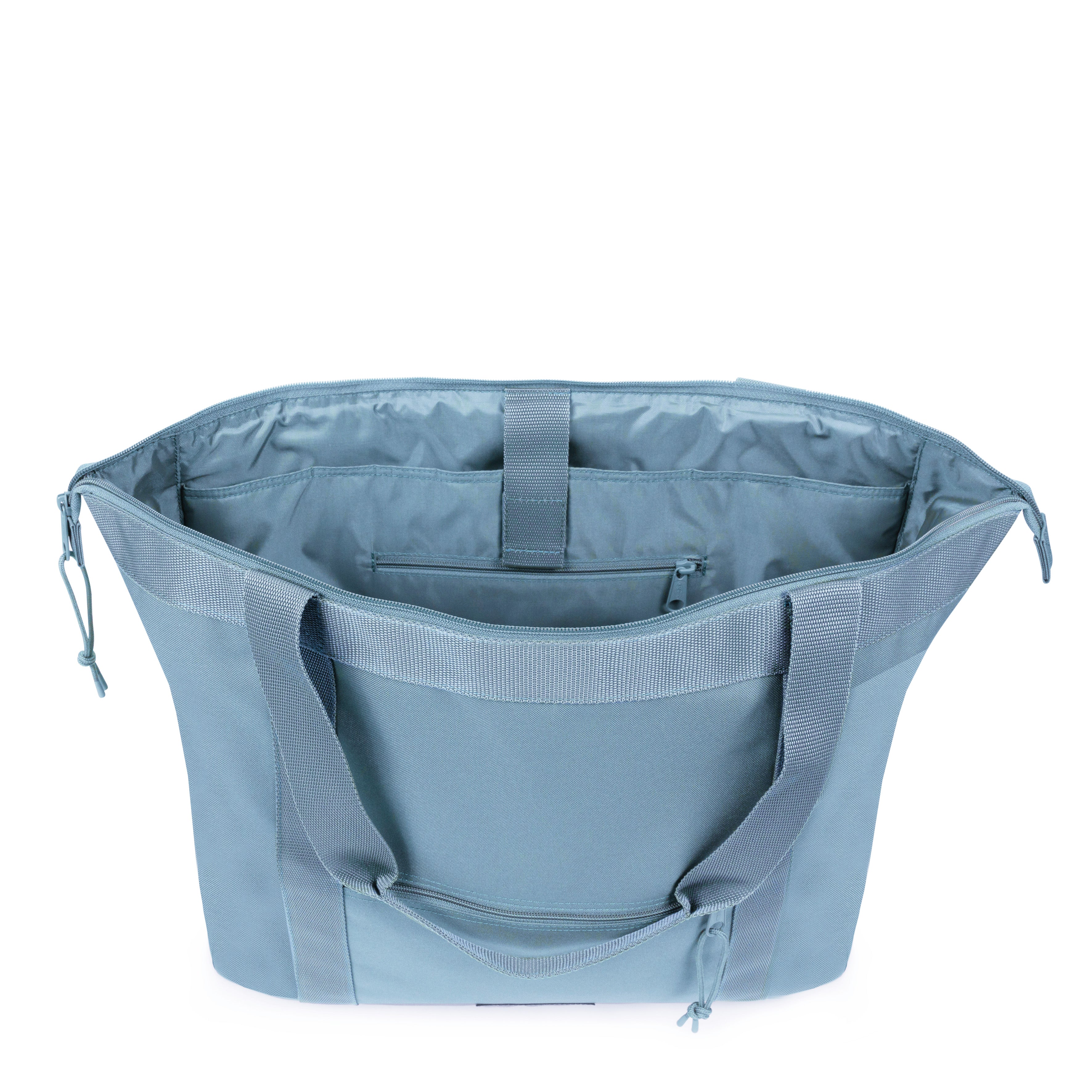TRAVEL TOTE