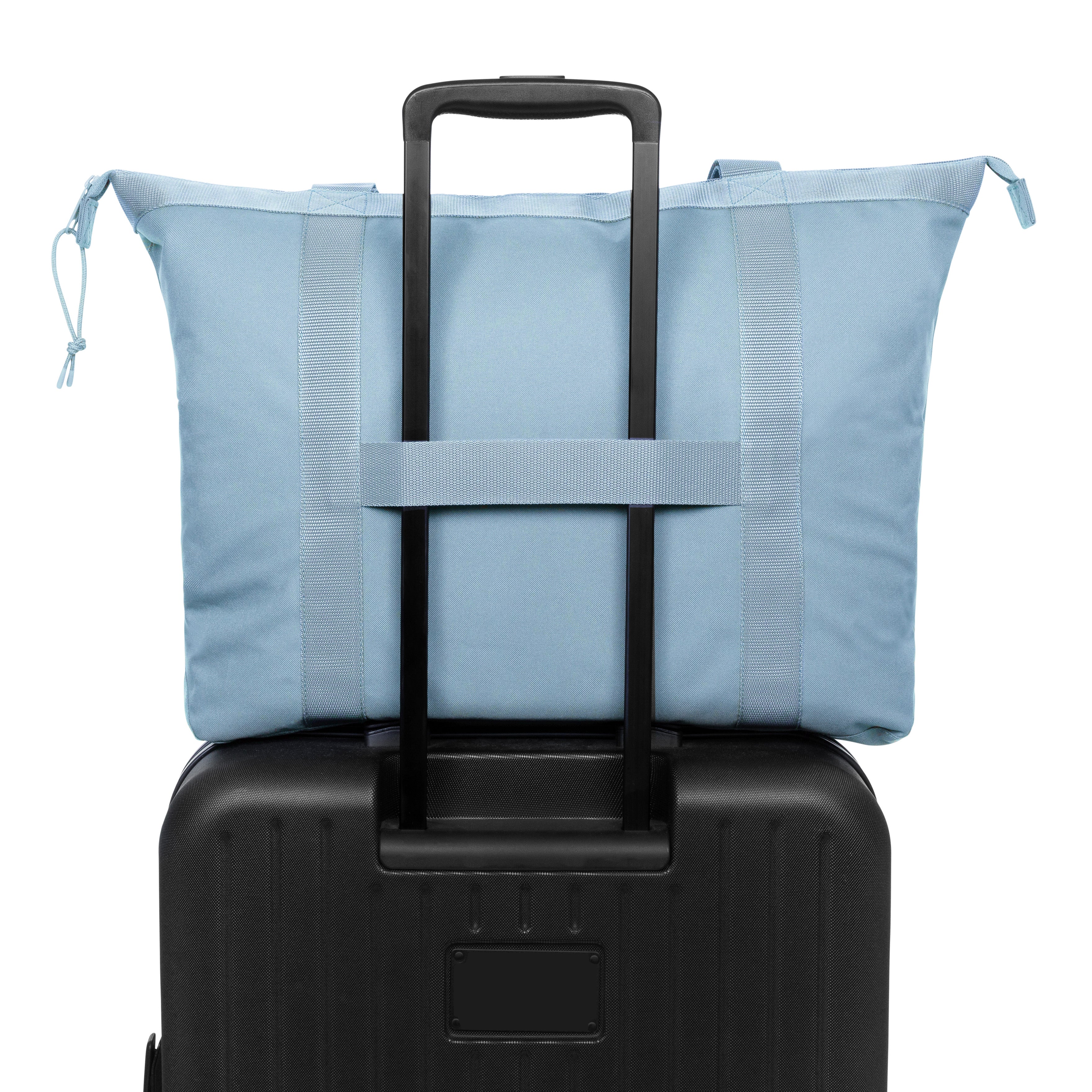 TRAVEL TOTE