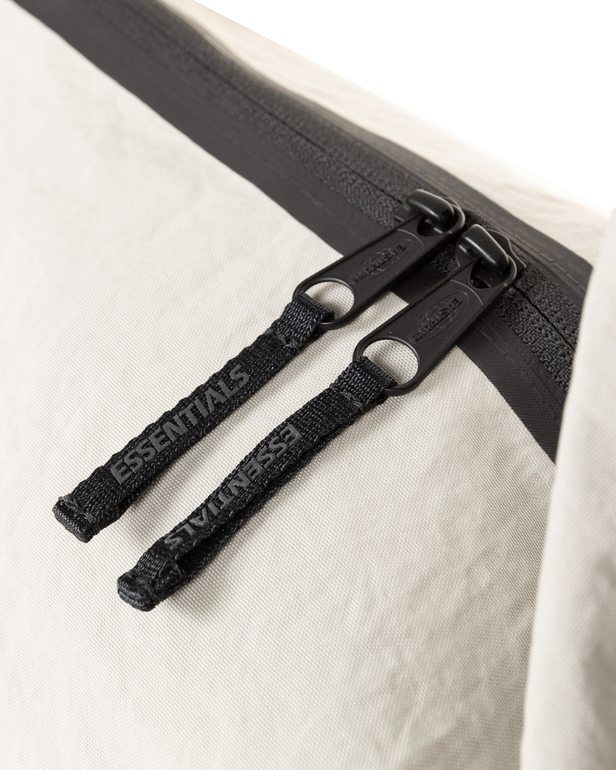 ESSENTIALS SHELL BAG Cement - 6
