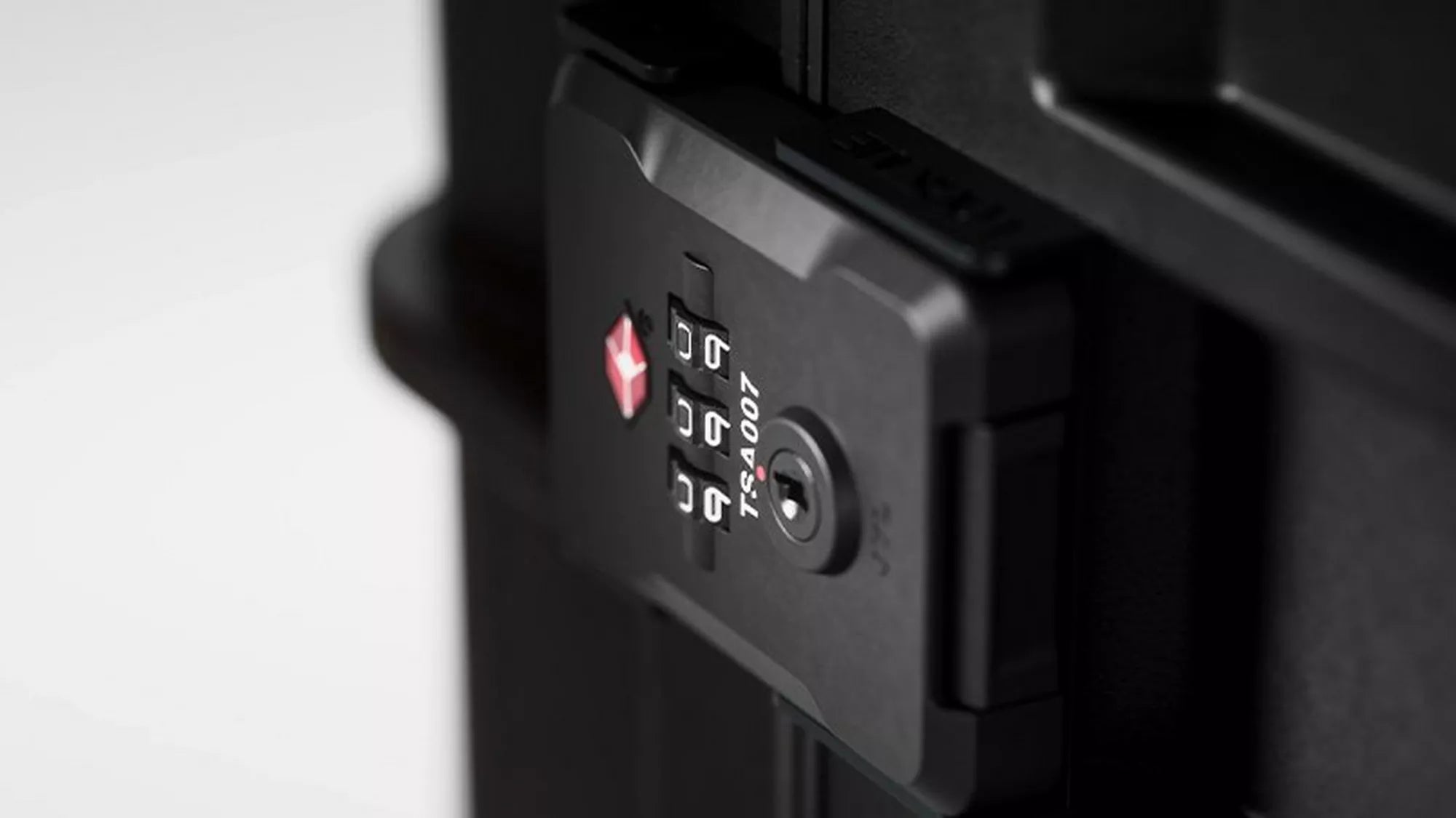 How To Set the TSA Lock on Eastpak Suitcases How To Set the TSA Lock on Eastpak Suitcases